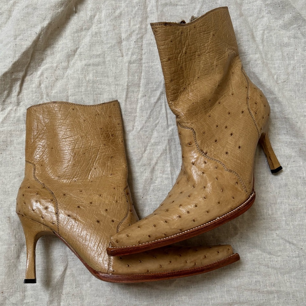 ❤️SOLD❤️ Tan Ostrich Boots